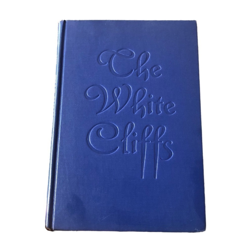 Vintage 1940s book , the white cliffs